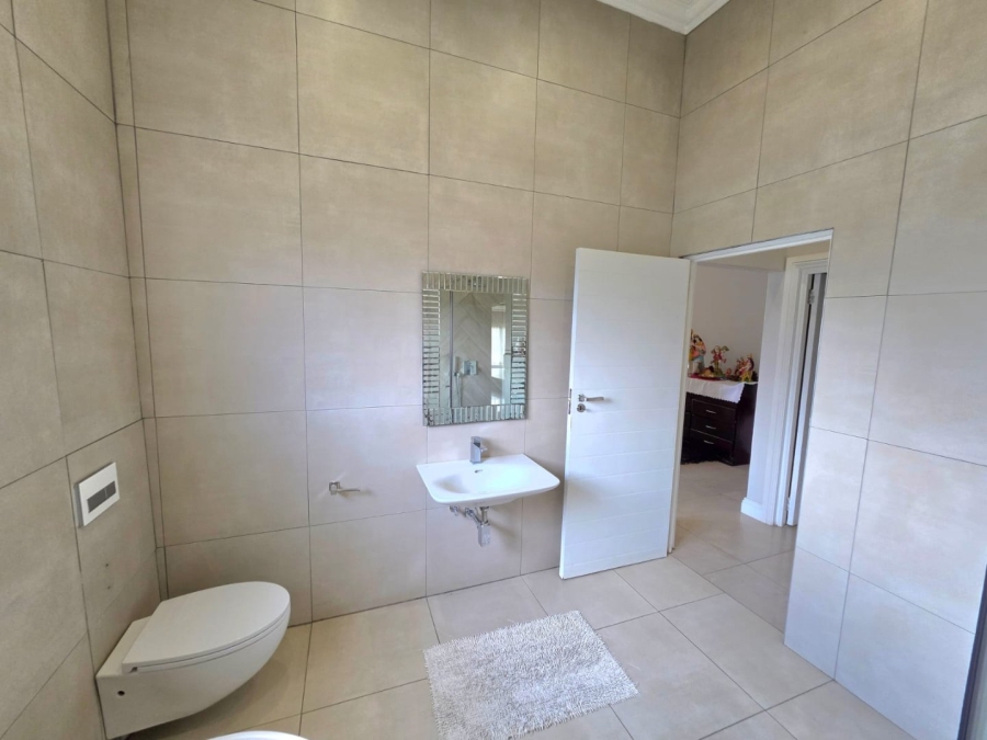 4 Bedroom Property for Sale in Panorama Free State